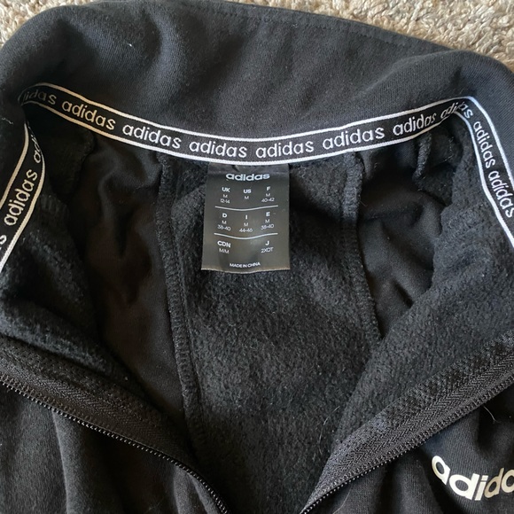 Adidas 1/4 zip - Picture 3 of 3